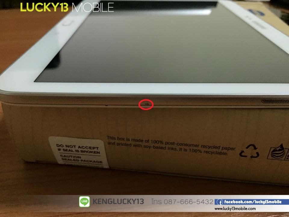 galaxy tab 3 10.1 ตำหนิ 2 รูปสุดท้าย รอยแตกเบาๆกับรอยร้าวเบาๆ galaxy tab 3 10.1 ตำหนิ 2 รูปสุดท้าย รอยแตกเบาๆกับรอยร้าวเบาๆ
